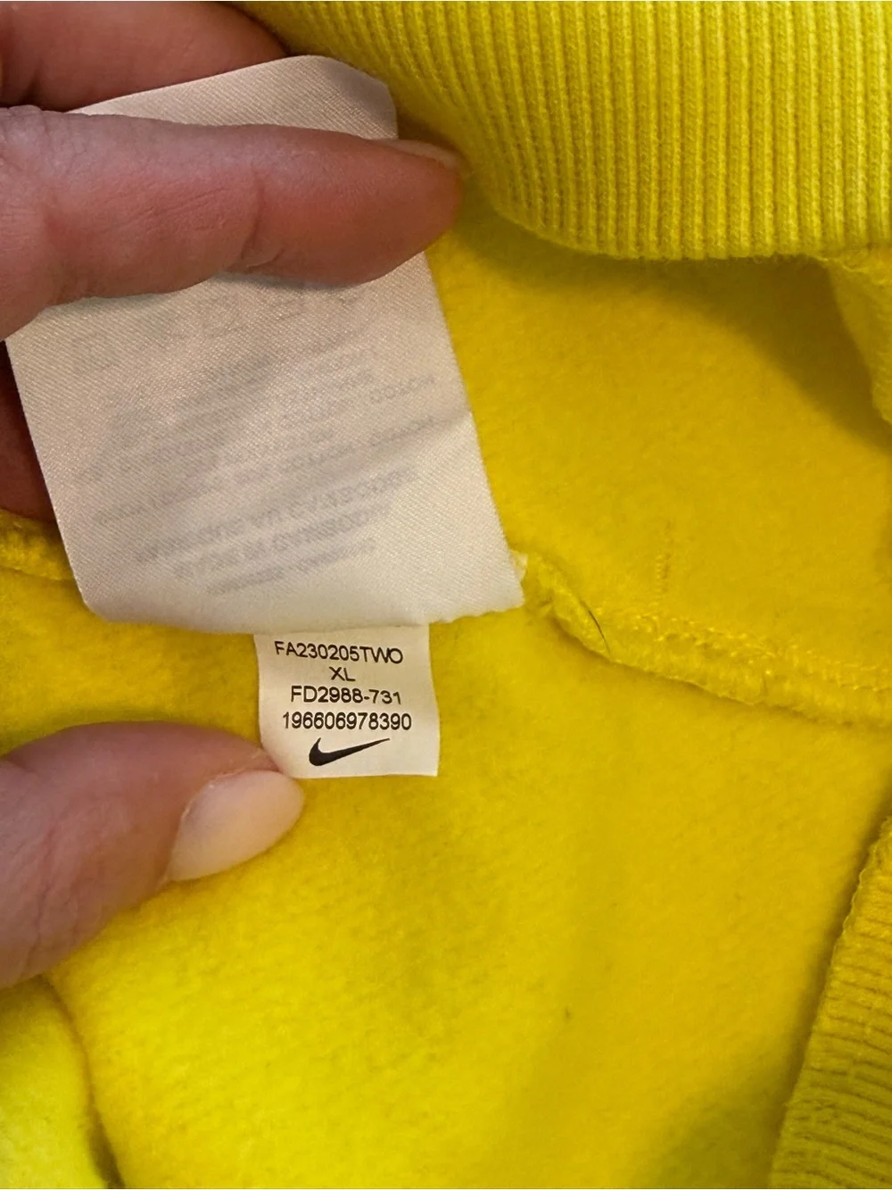Nike Youth Yellow Pullover Hoodie Sweatshirt, XL